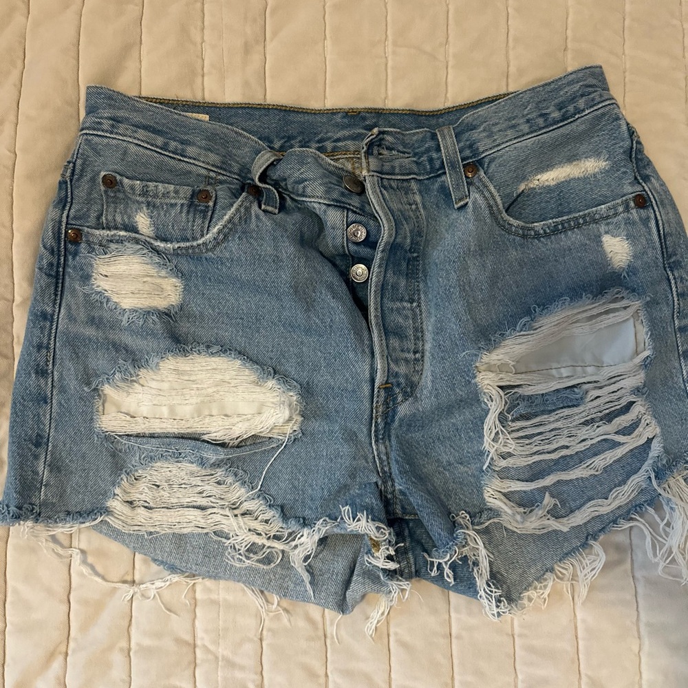 Levi’s Distressed Blue Denim Shorts Size 29